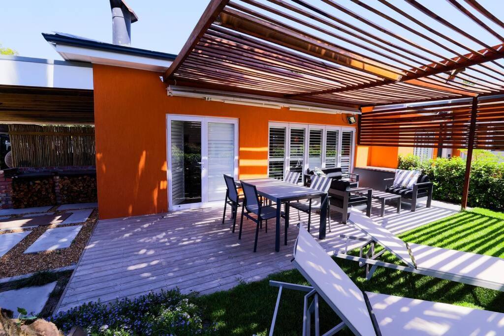 Garten Wohnung Mit Pool, 2 Schlafzimmer Кейптаун Экстерьер фото